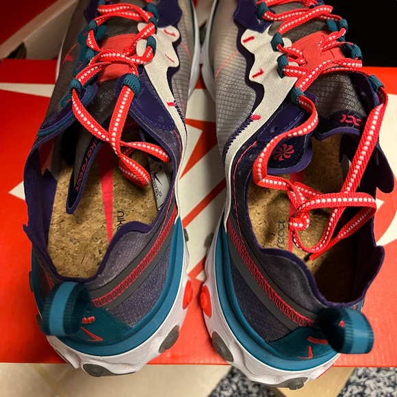 NIKE REACT ELEMENT 87 - Picture 5 of 8